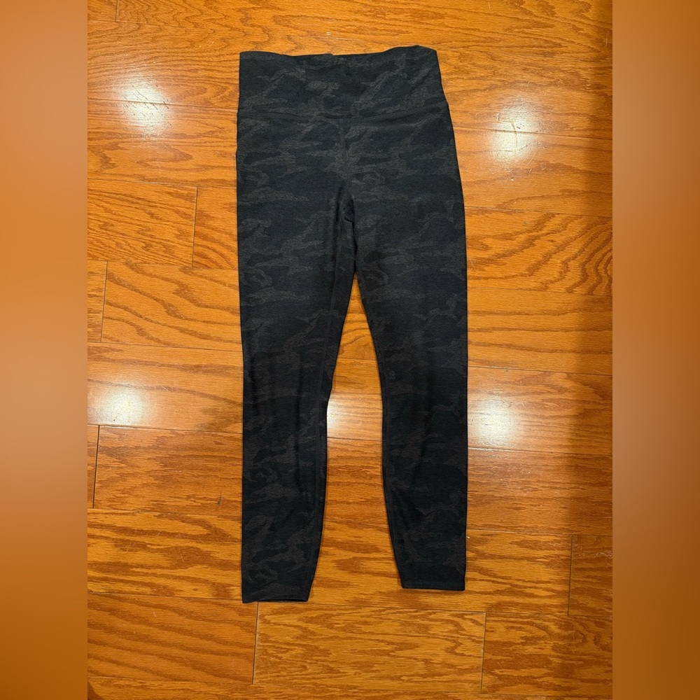 Vuori Black Camouflage Leggings